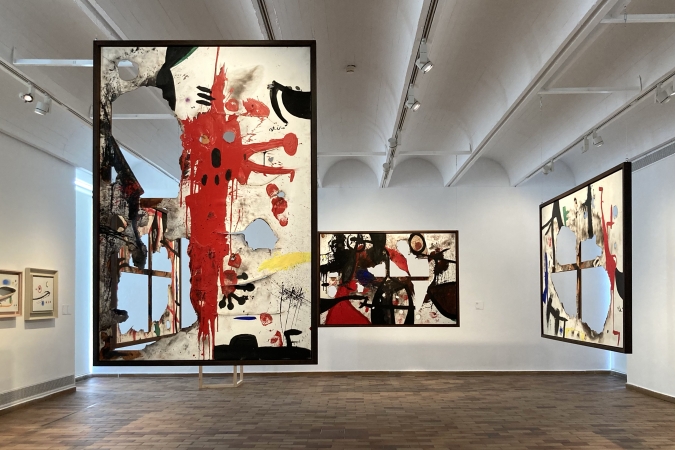 Fundació Joan Miró / Miró. El llegat més íntim - Exhibition Graphics / Museography: Albert Imperial / 2022